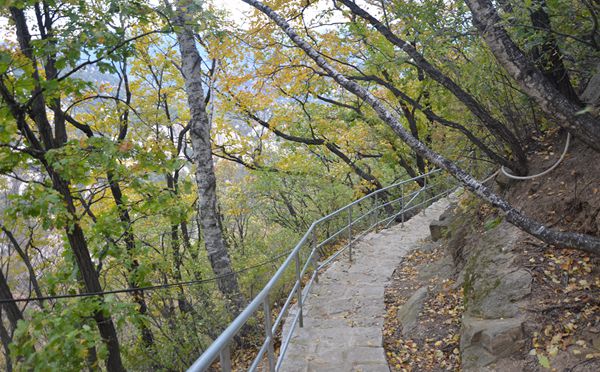 ​云蒙山徒步登山团建旅游攻略